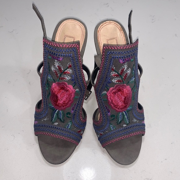 Topshop Raquel Embroidered Sandal Heels - Picture 2 of 7